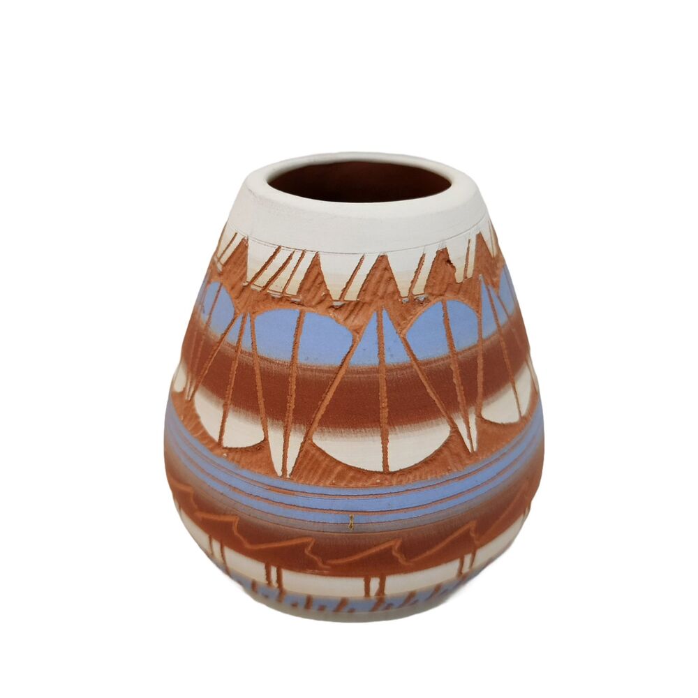 Navajo Native American Etched Pottery Vase Pot Brown Blue White 3.5 Signed Ella